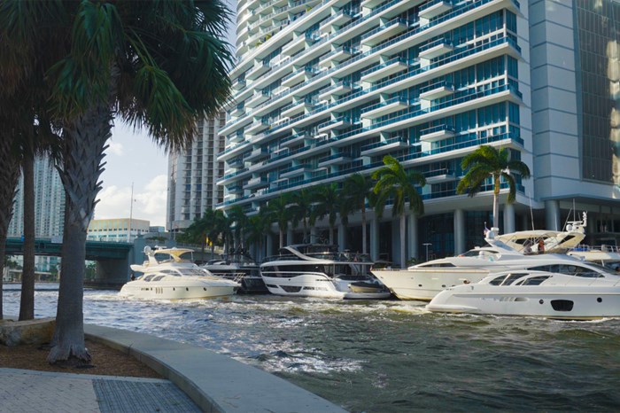 Architecture and Housing Options: Brickell