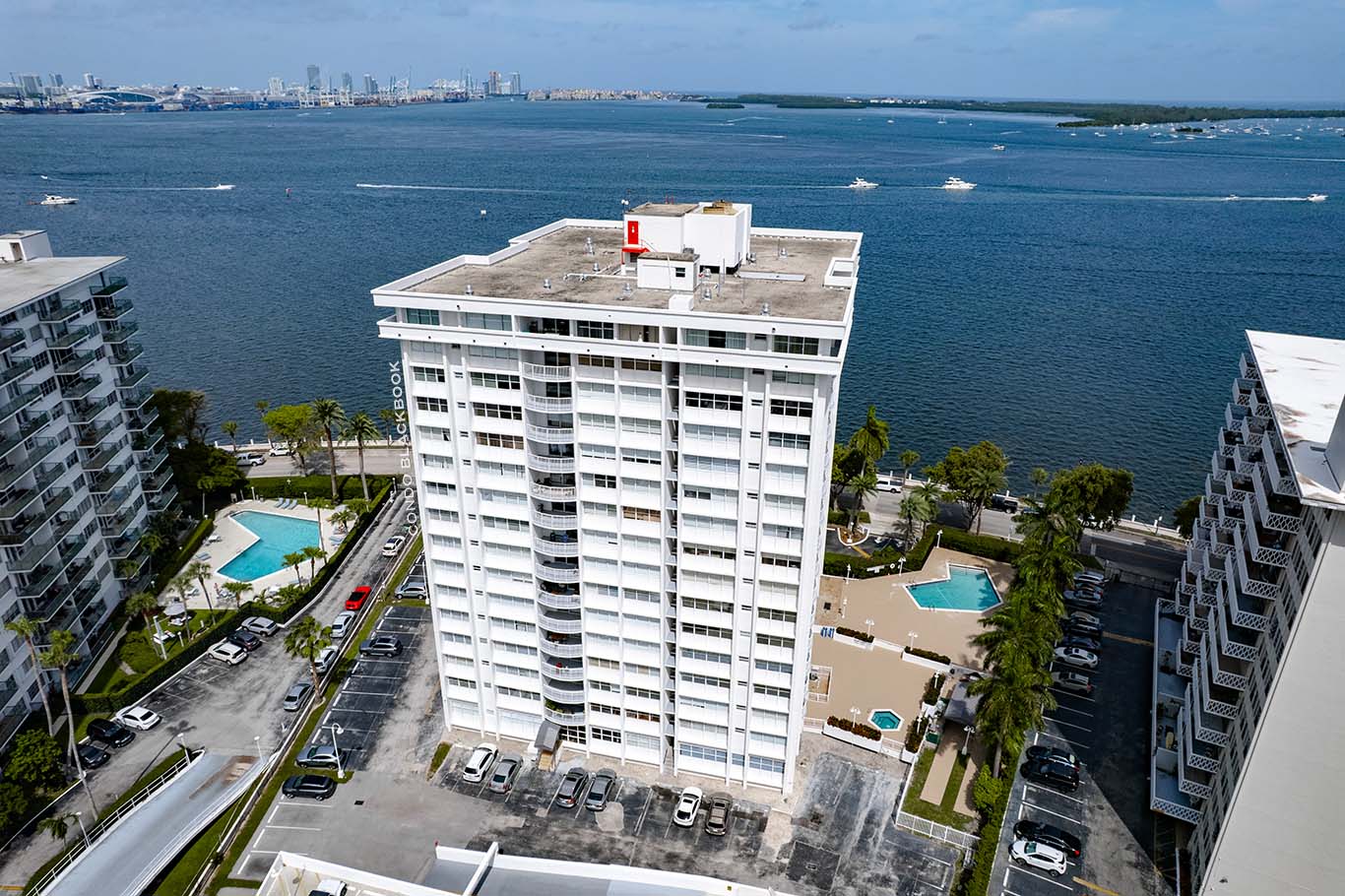 Bayshore Place, 1420 S Bayshore Drive Bayshore Place Img2