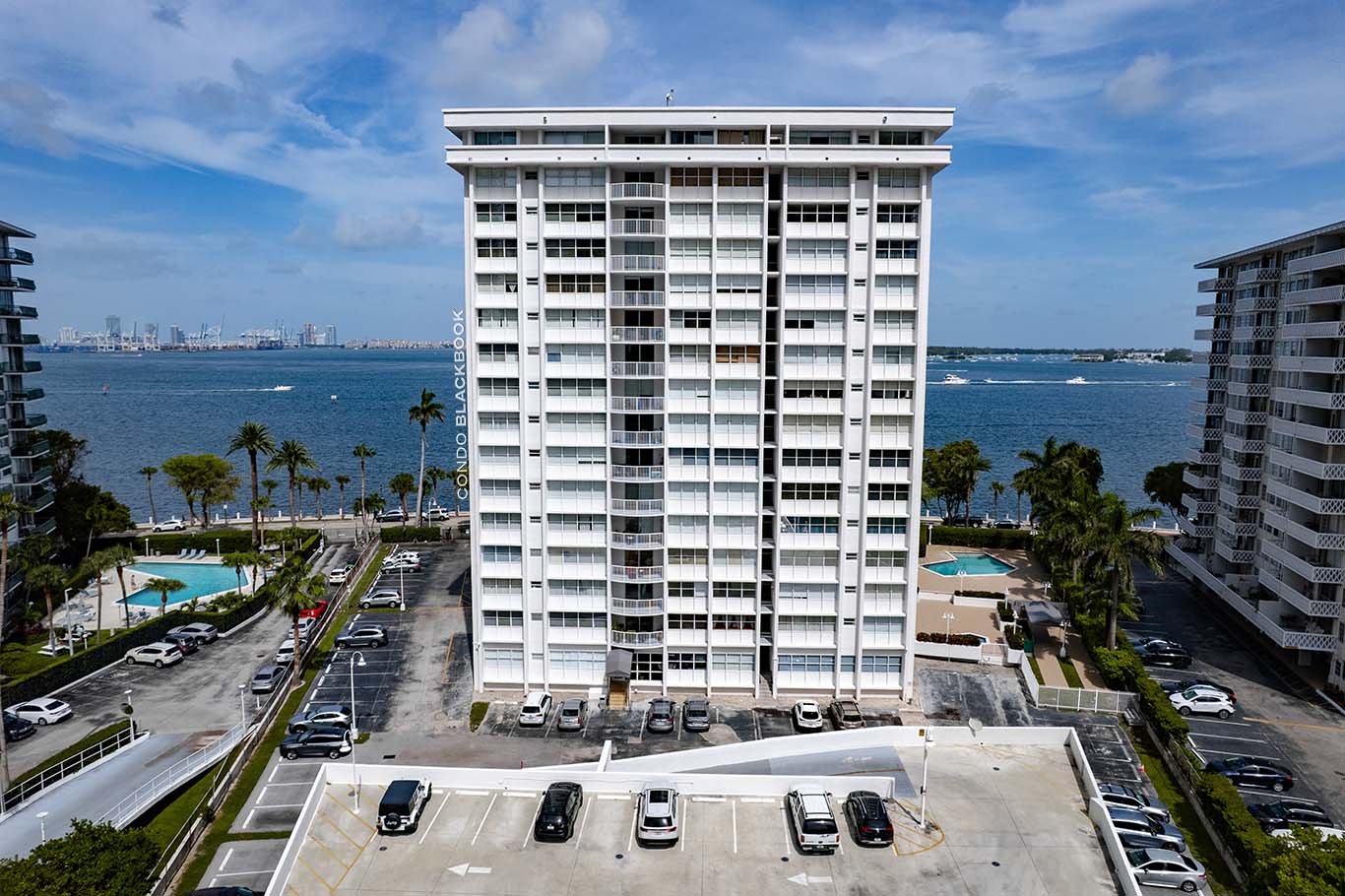 Bayshore Place, 1420 S Bayshore Drive Bayshore Place Img3