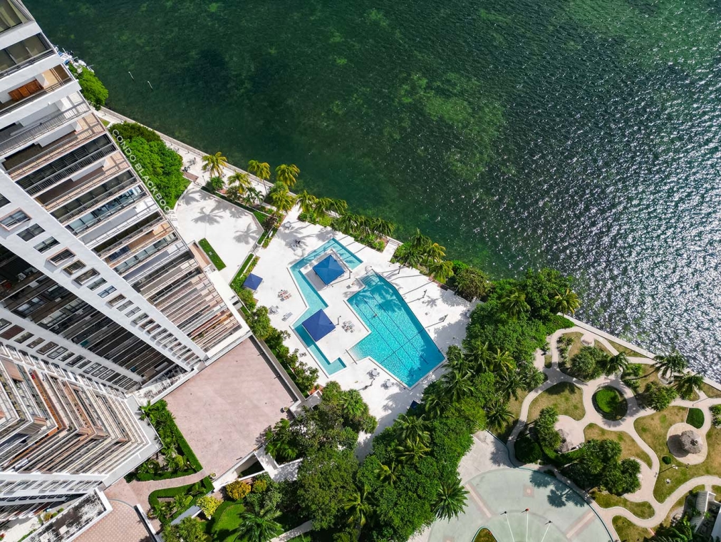 Brickell Bay Club Condos for Sale and Rent in Brickell - Miami