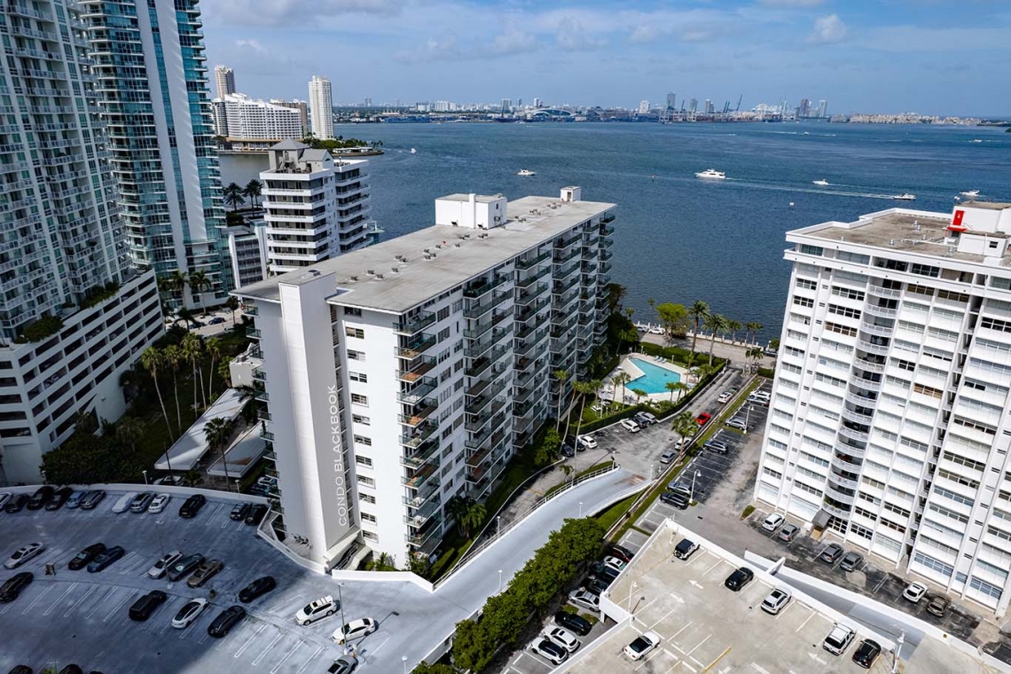 Brickell Bay Tower, 1408 SE Bayshore Drive and 1408 Brickell Bay Drive Brickell Bay Tower Img4