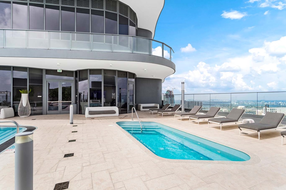 Brickell Flatiron Img15