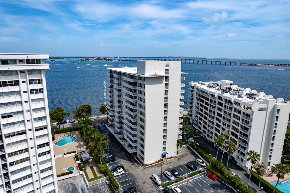 Brickell Shores Img4