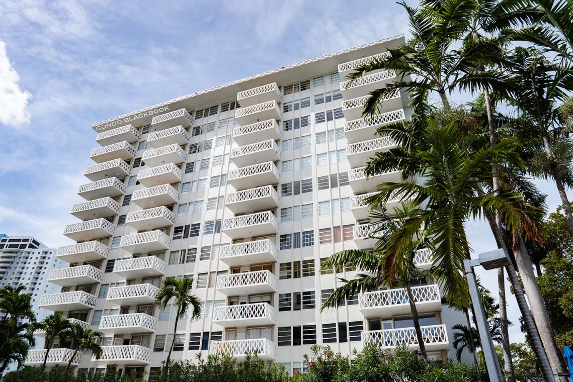 Brickell Shores Img7