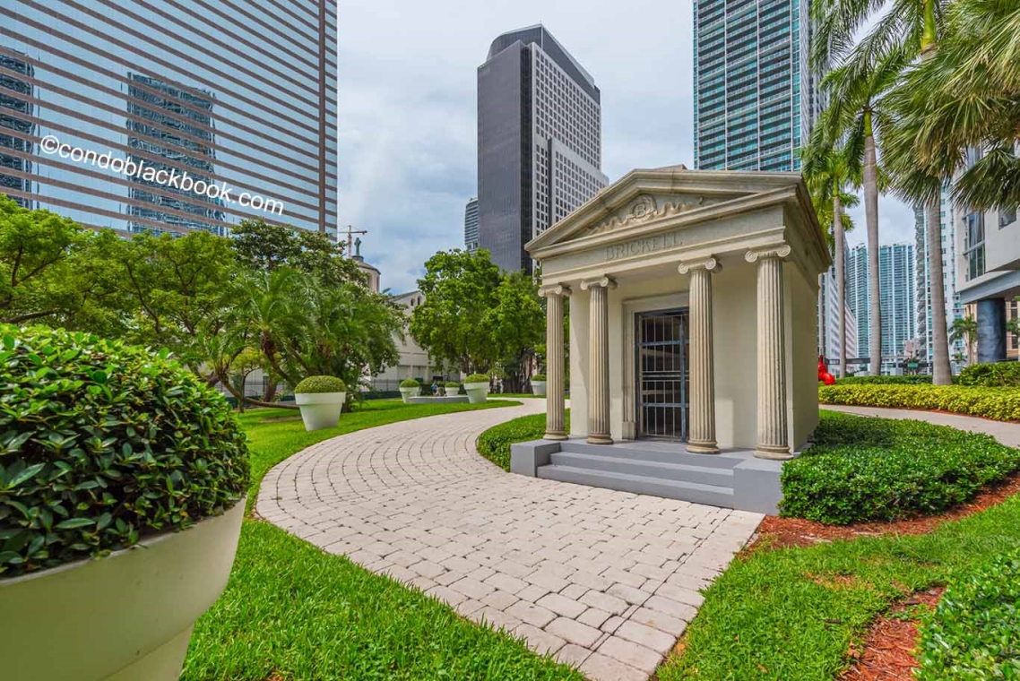 Icon Brickell II Img10