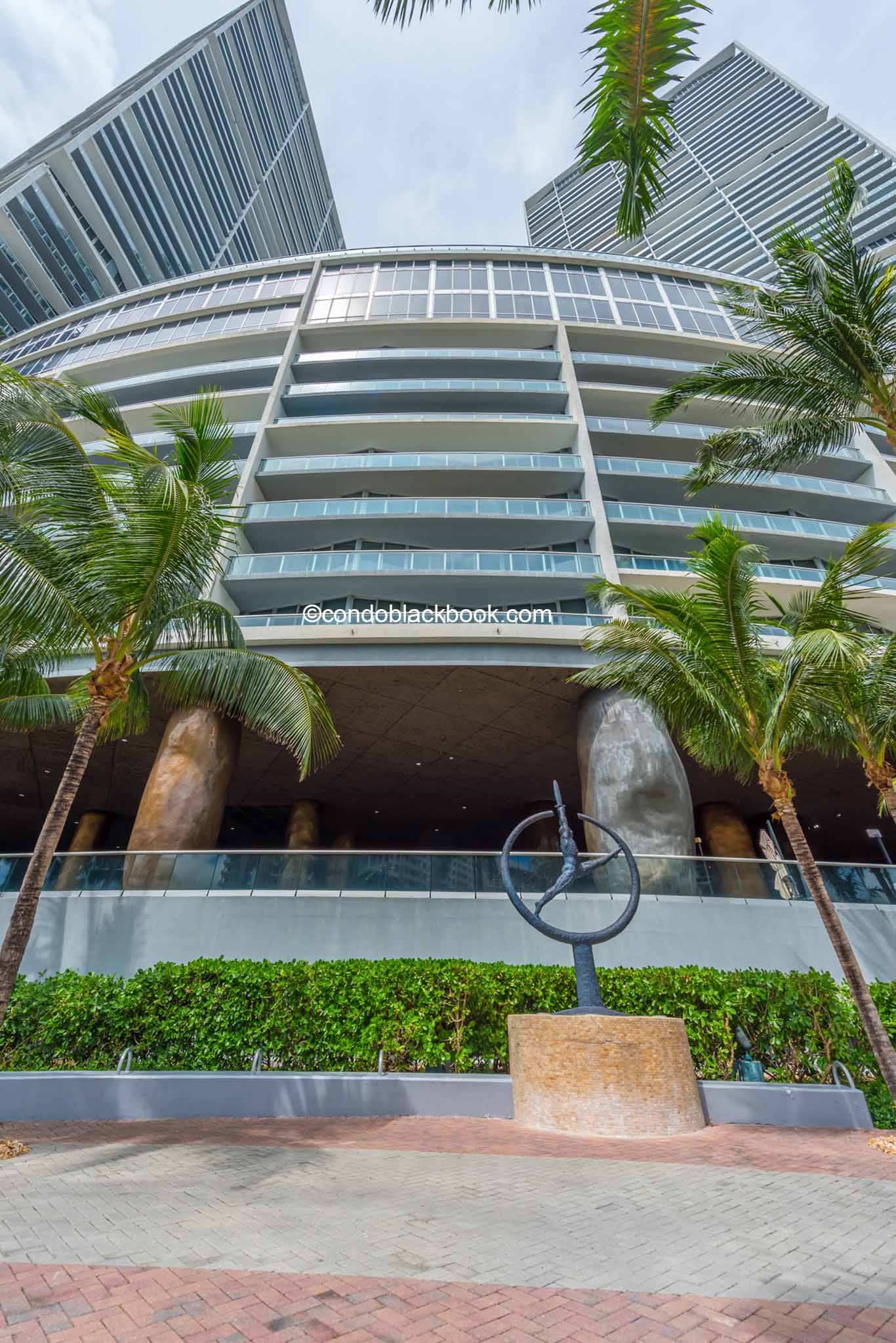 Icon Brickell II Img10