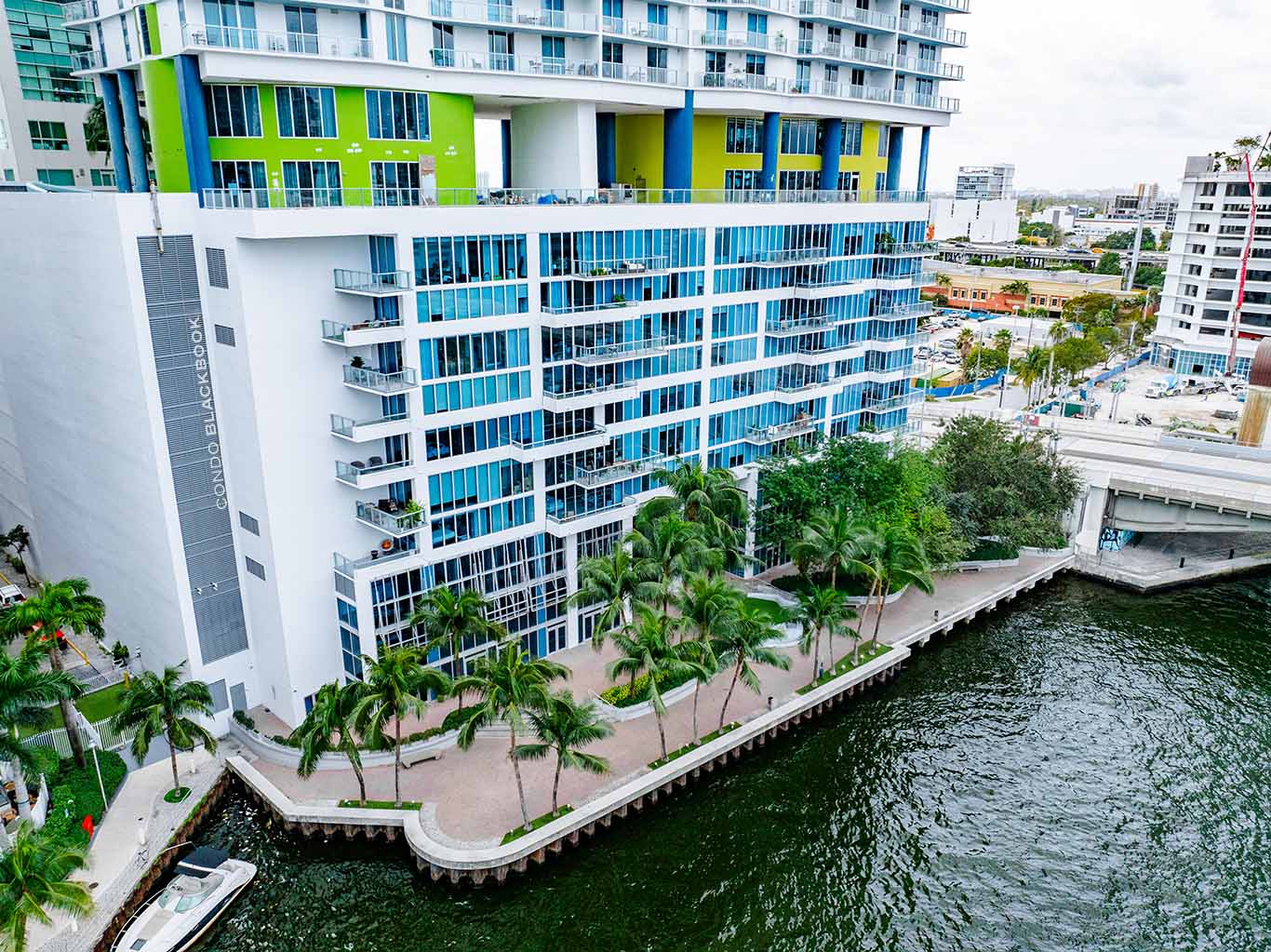 Latitude, 185 SW 7th St Latitude Img2