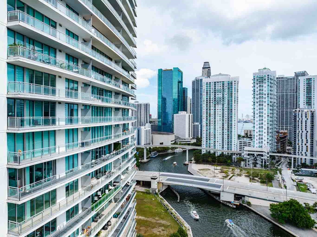 Latitude, 185 SW 7th St Latitude Img7