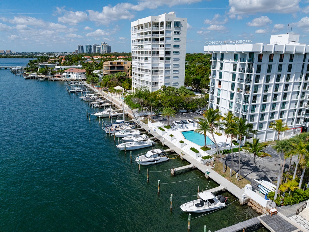 1600 South Bayshore Lane, 1600 S Bayshore Lane 1600 South Bayshore Lane Img2