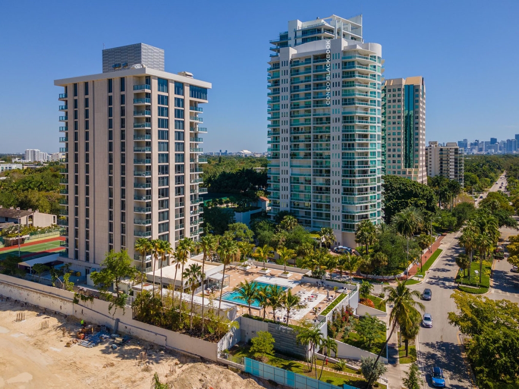 Grove Hill Tower, 2645 S Bayshore Drive Grove Hill Tower Img4