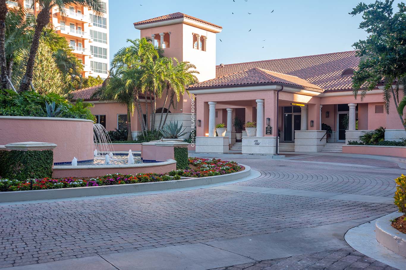 The Gables Club, 10 & 60 Edgewater Drive The Gables Club Img2