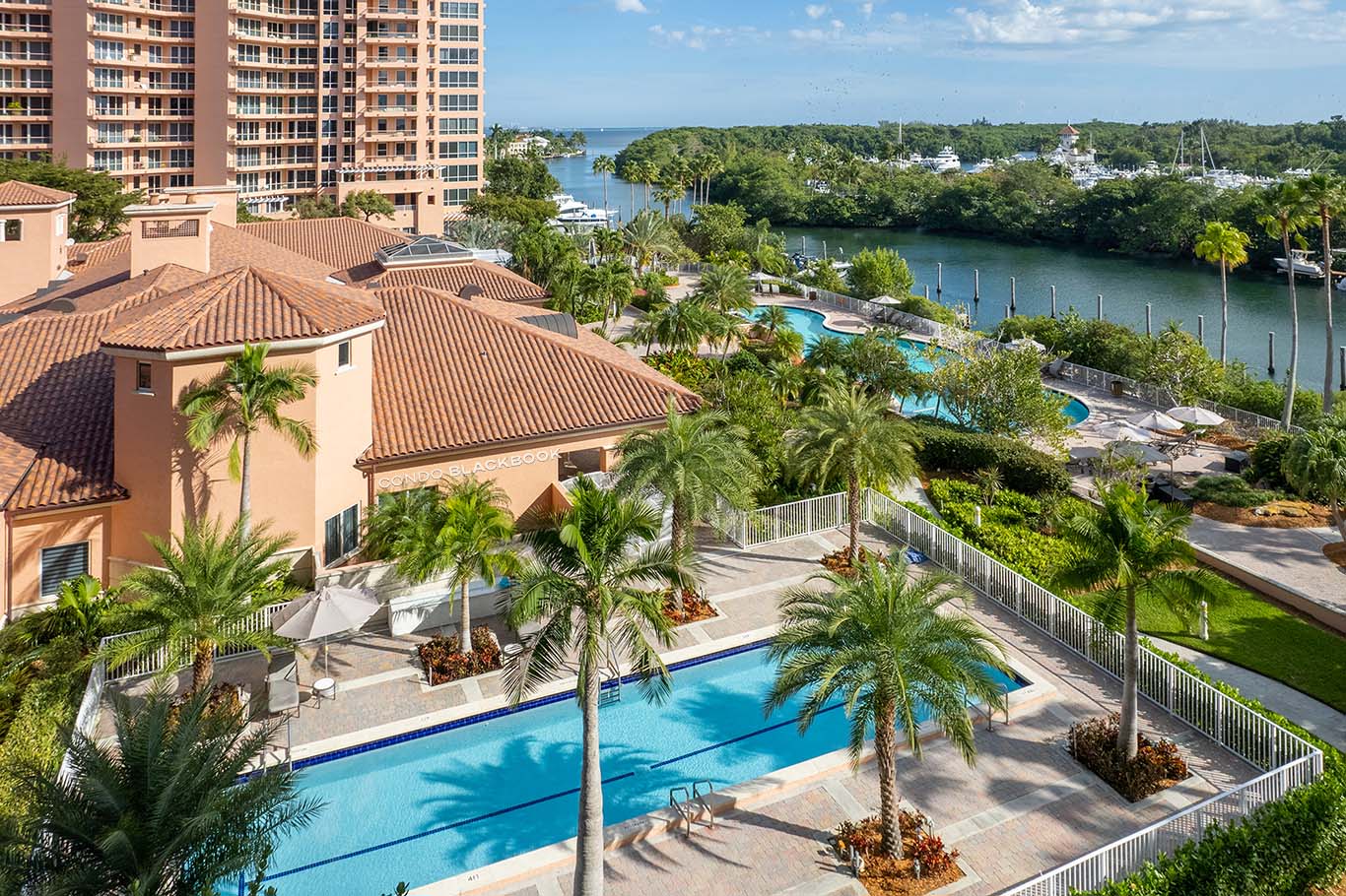 The Gables Club, 10 & 60 Edgewater Drive The Gables Club Img3