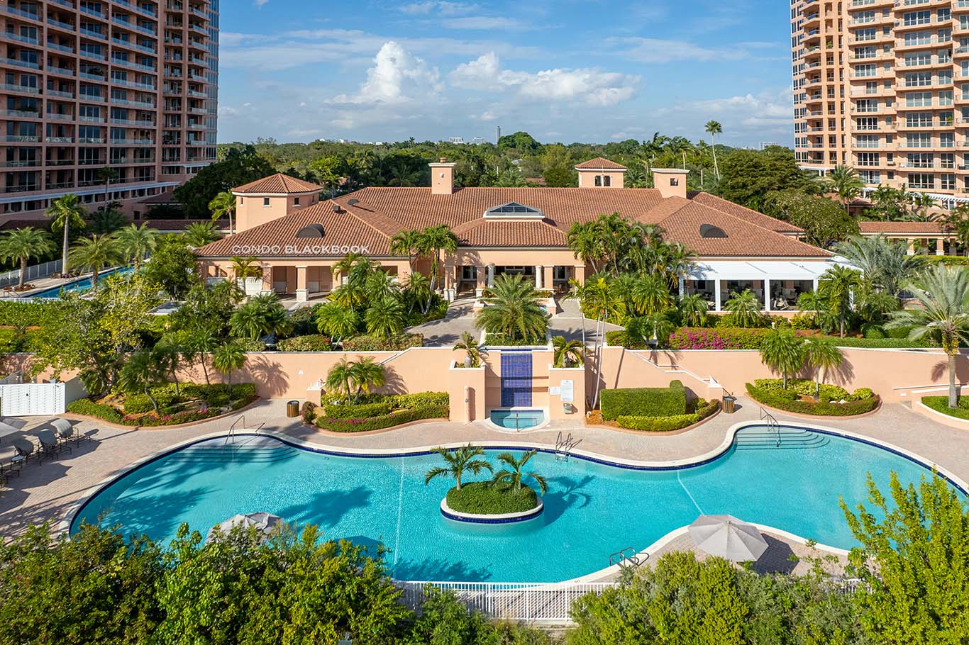 The Gables Club, 10 & 60 Edgewater Drive The Gables Club Img4