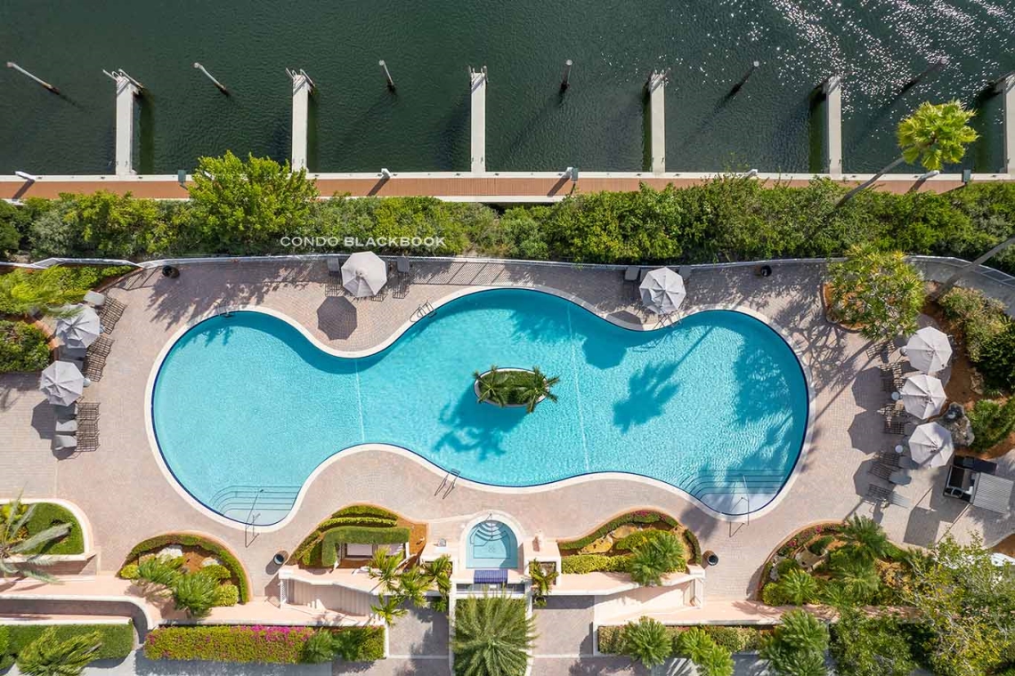 The Gables Club, 10 & 60 Edgewater Drive The Gables Club Img7