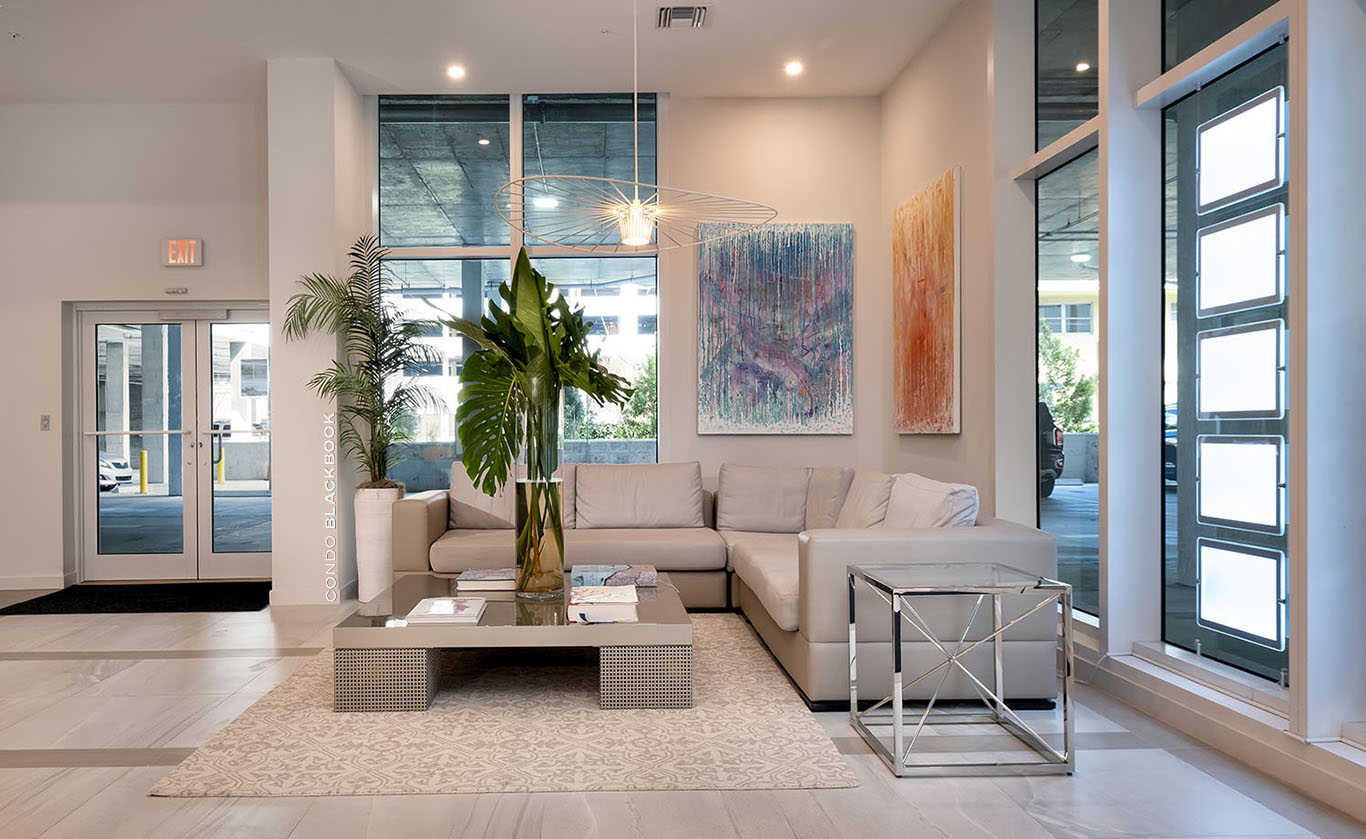 Hollywood East Apartments, 2165 Van Buren St Hollywood East Apartments Img3