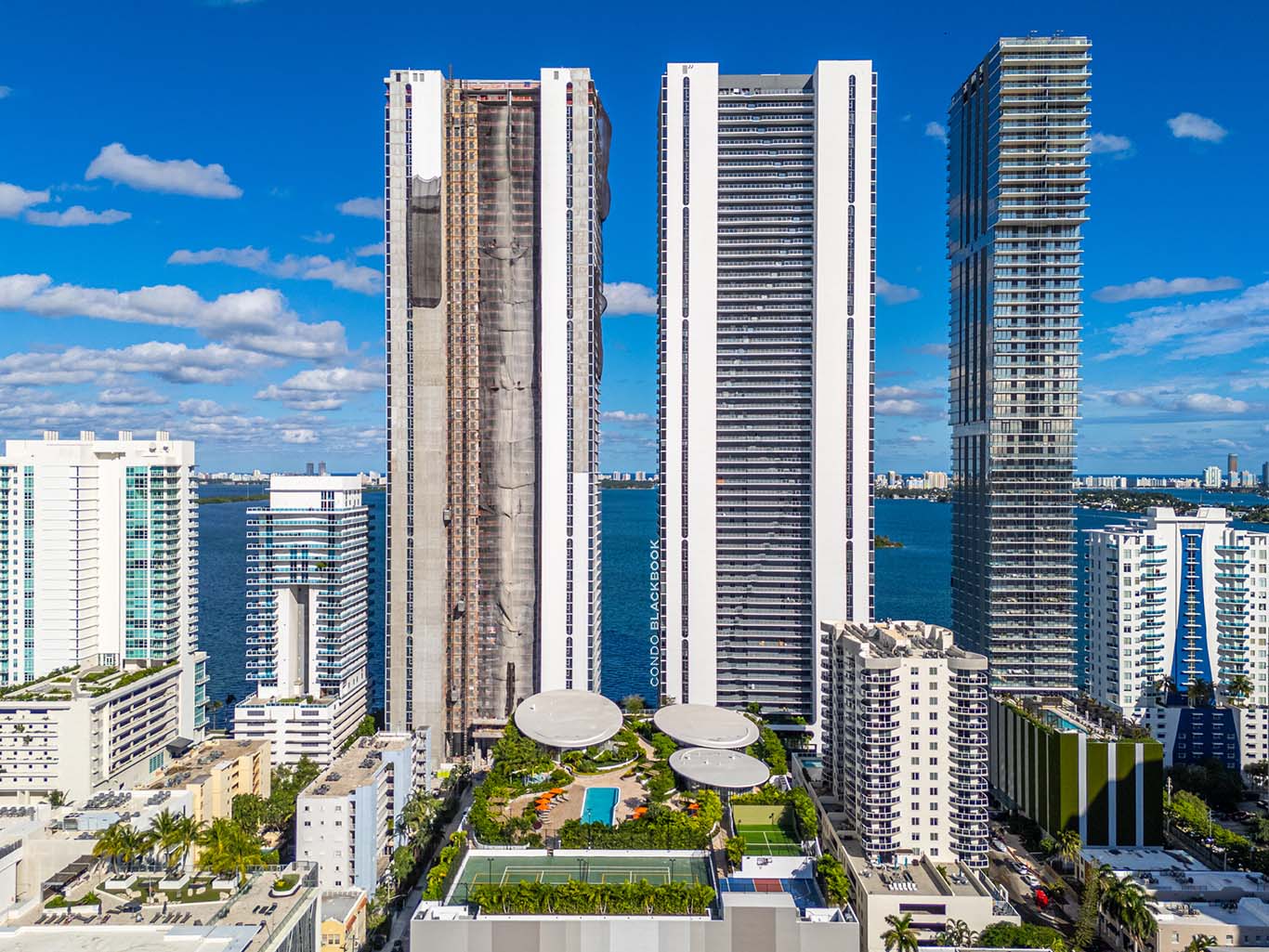 Aria Reserve South Tower, 700 NE 24th Street Aria Reserve South Tower Img3