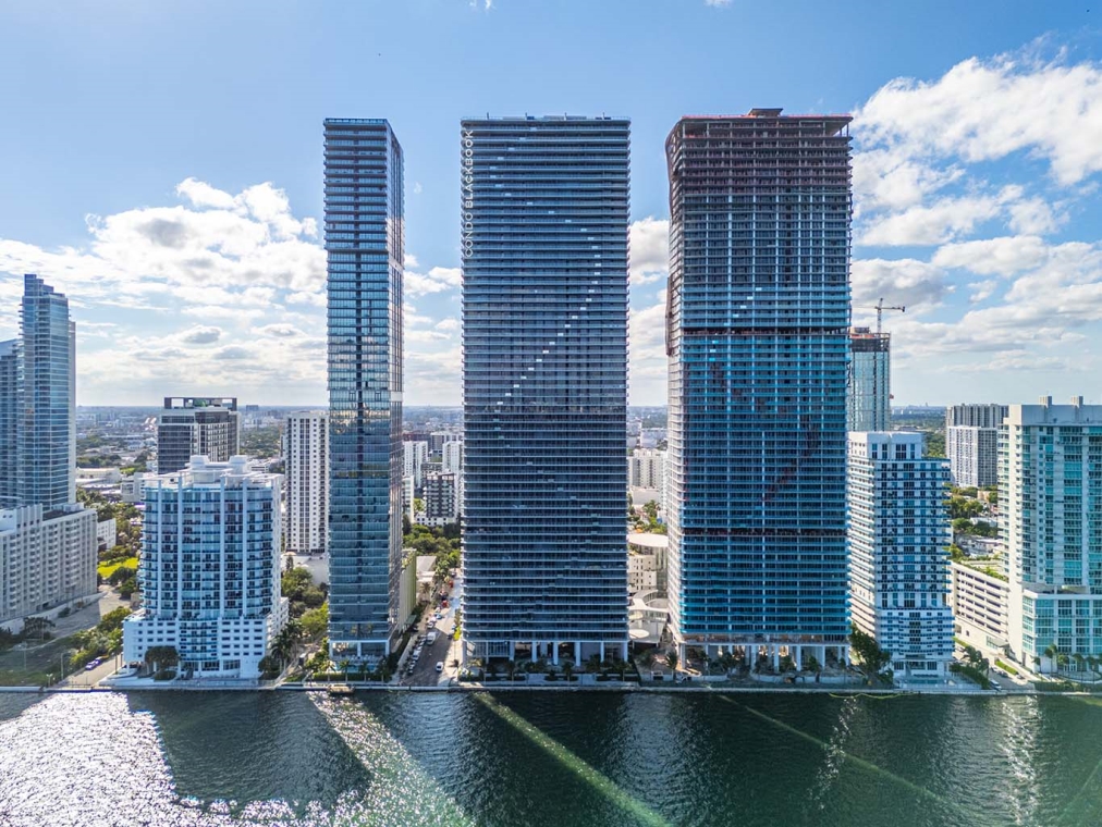 Aria Reserve South Tower, 700 NE 24th Street Aria Reserve South Tower Img2