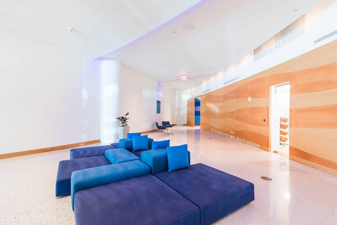 Blue, 601 NE 36th St Blue Img4