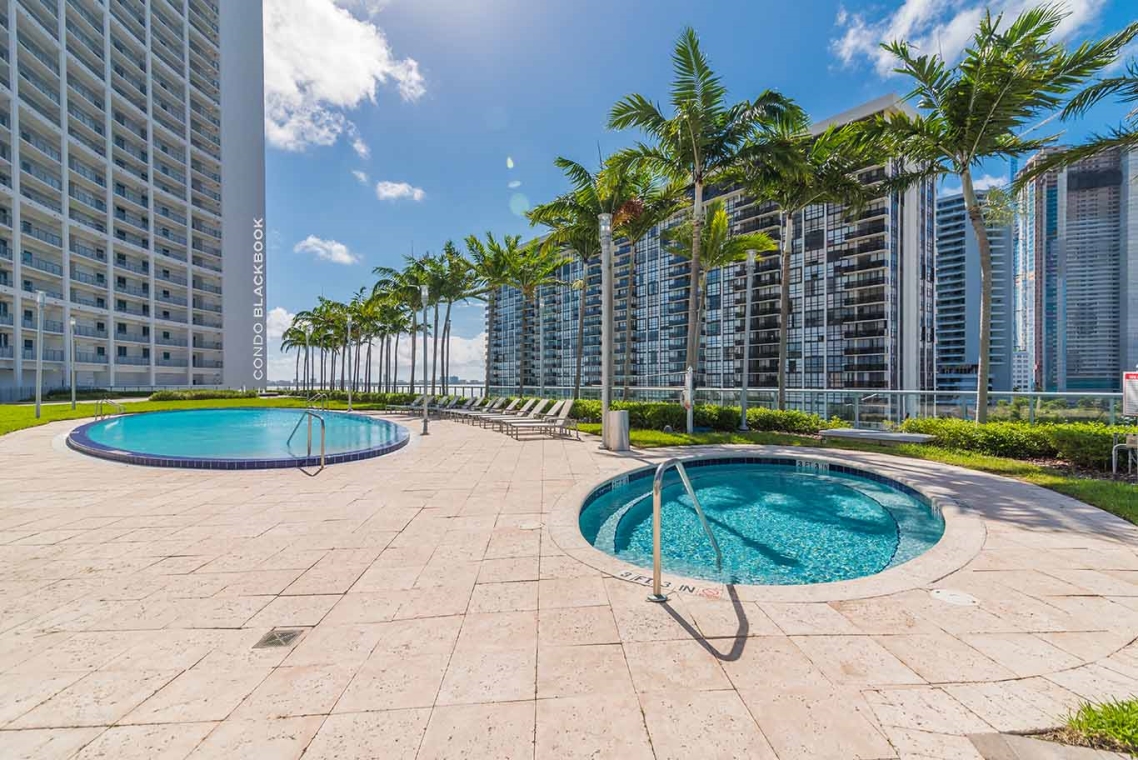 Blue, 601 NE 36th St Blue Img16