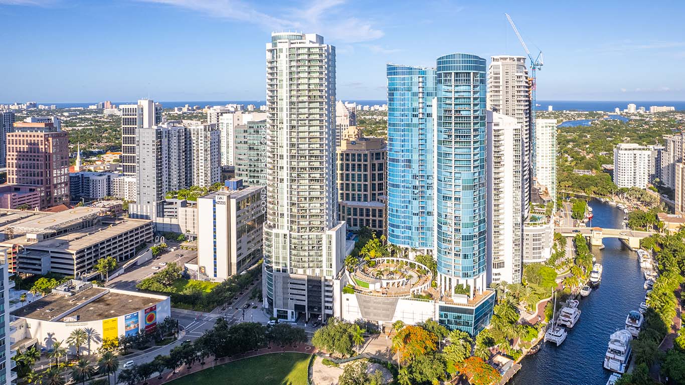 LAUDERDALE-BY-THE-SEA — Steven Fett Architecture, image size:1366x768