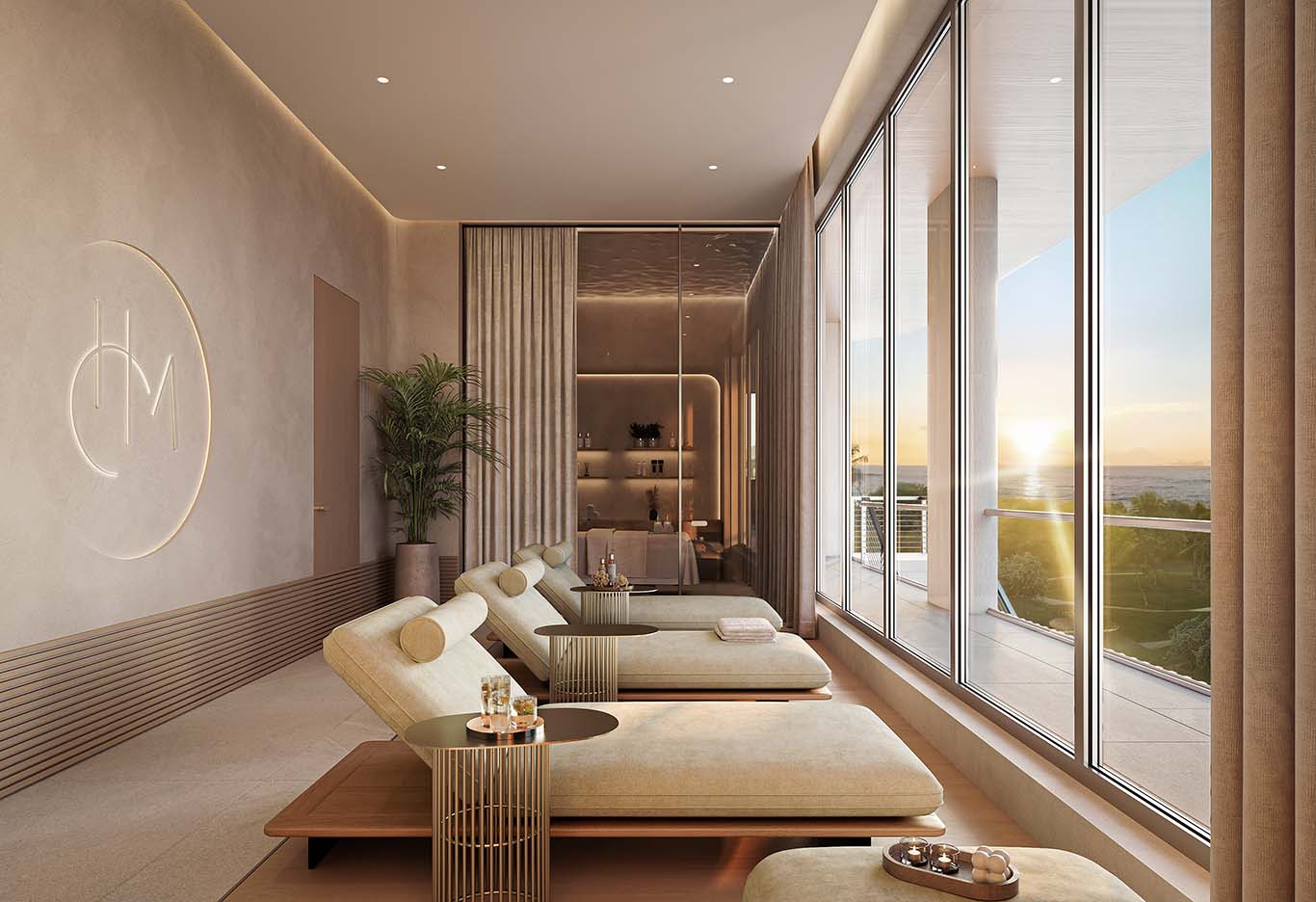 The Hollywood Moon Img7