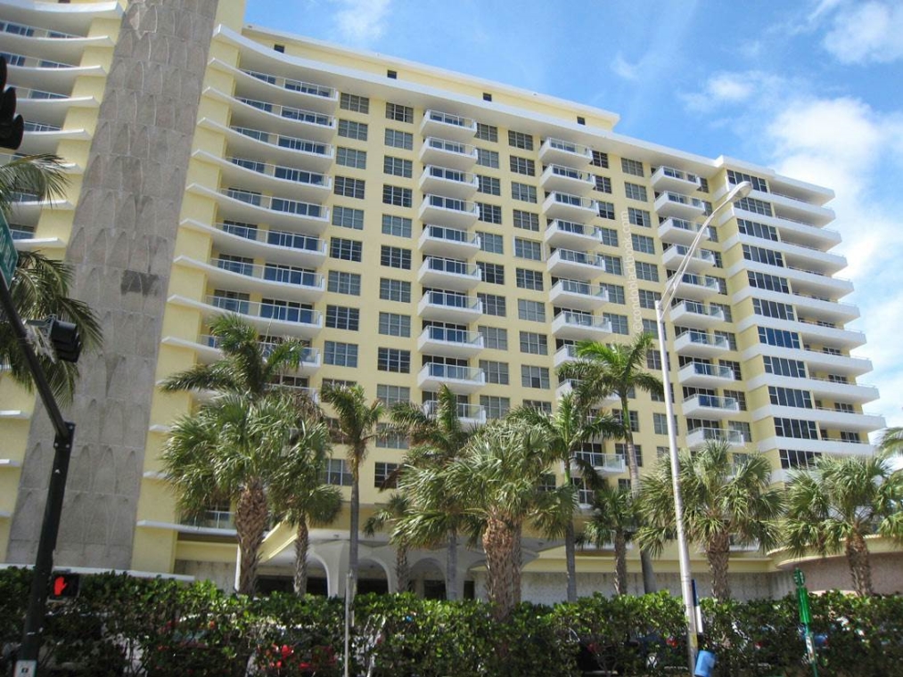 5600, 5600 Collins Ave 5600 Img1