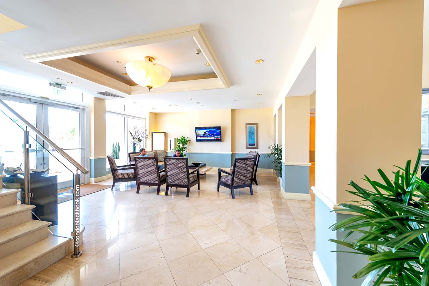 Blue Diamond, 4779 Collins Ave Blue Diamond Img7