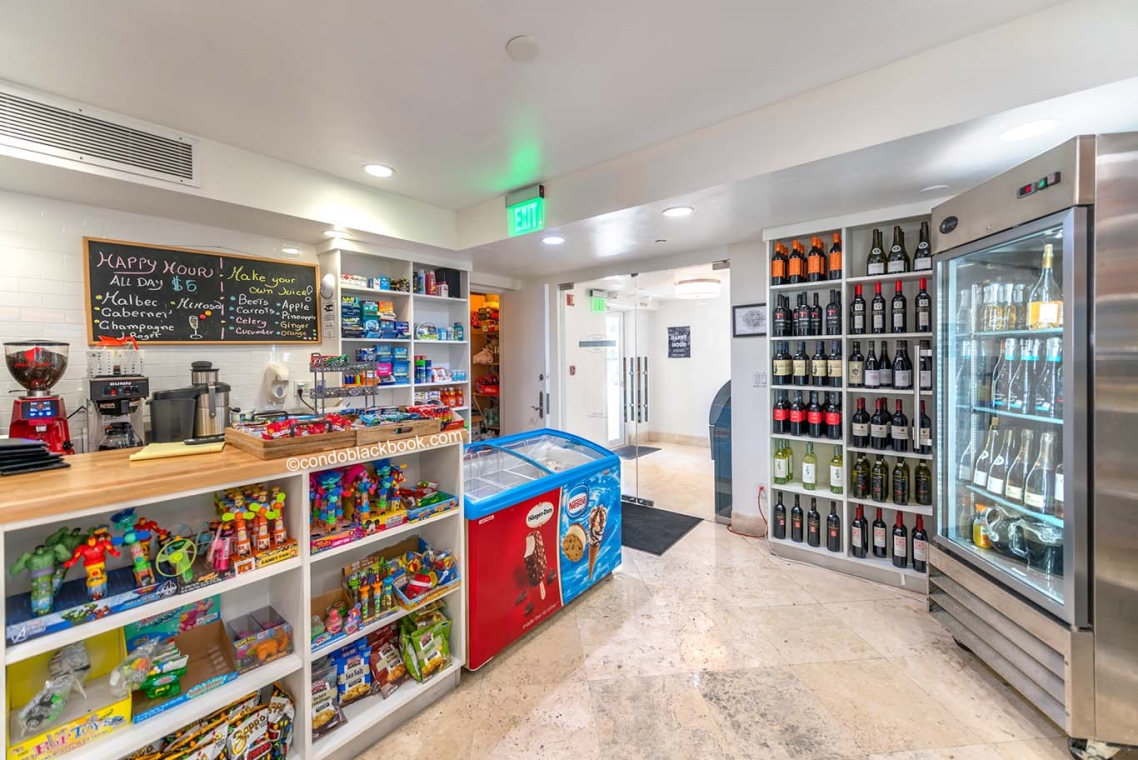 Blue Diamond, 4779 Collins Ave Blue Diamond Img14