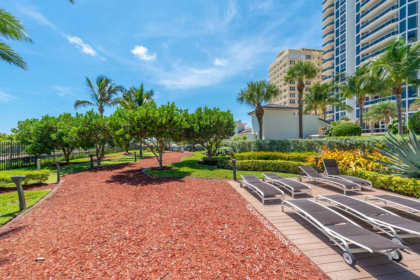 Blue Diamond, 4779 Collins Ave Blue Diamond Img3