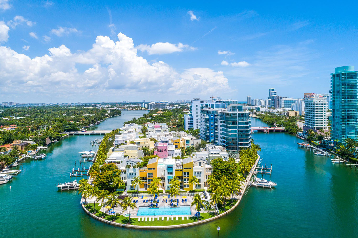 Gorlin at Aqua, 6101 Aqua Avenue Gorlin at Aqua Img3