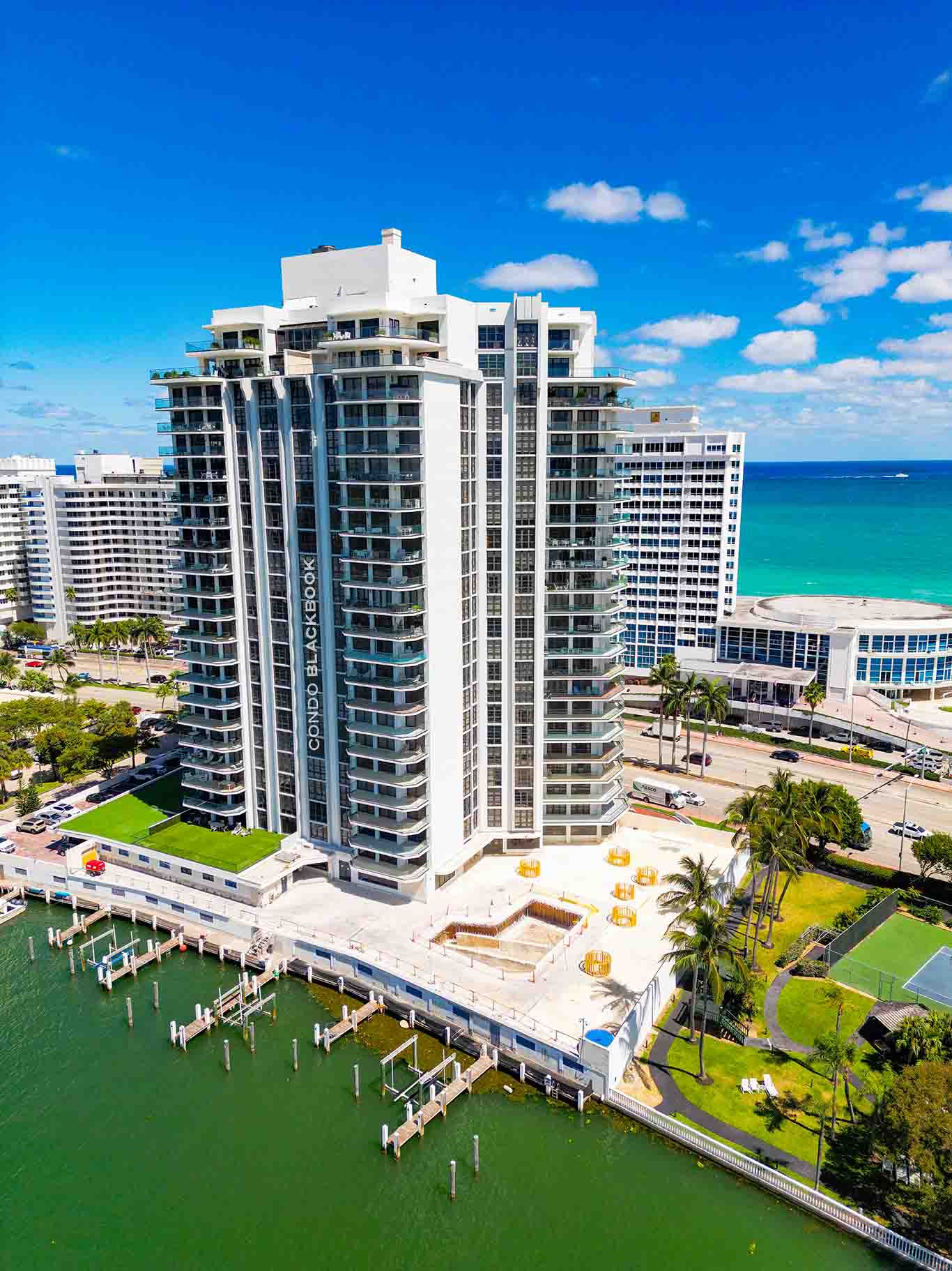 Tower House, 5500 Collins Ave Tower House Img1