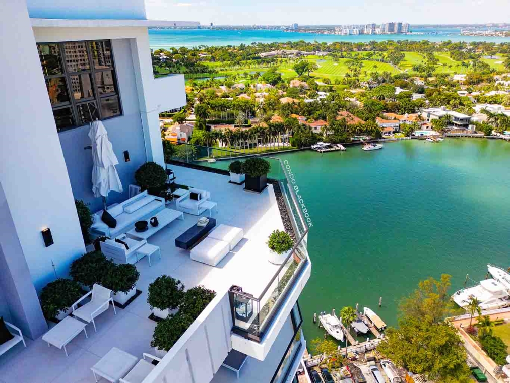 Tower House, 5500 Collins Ave Tower House Img8