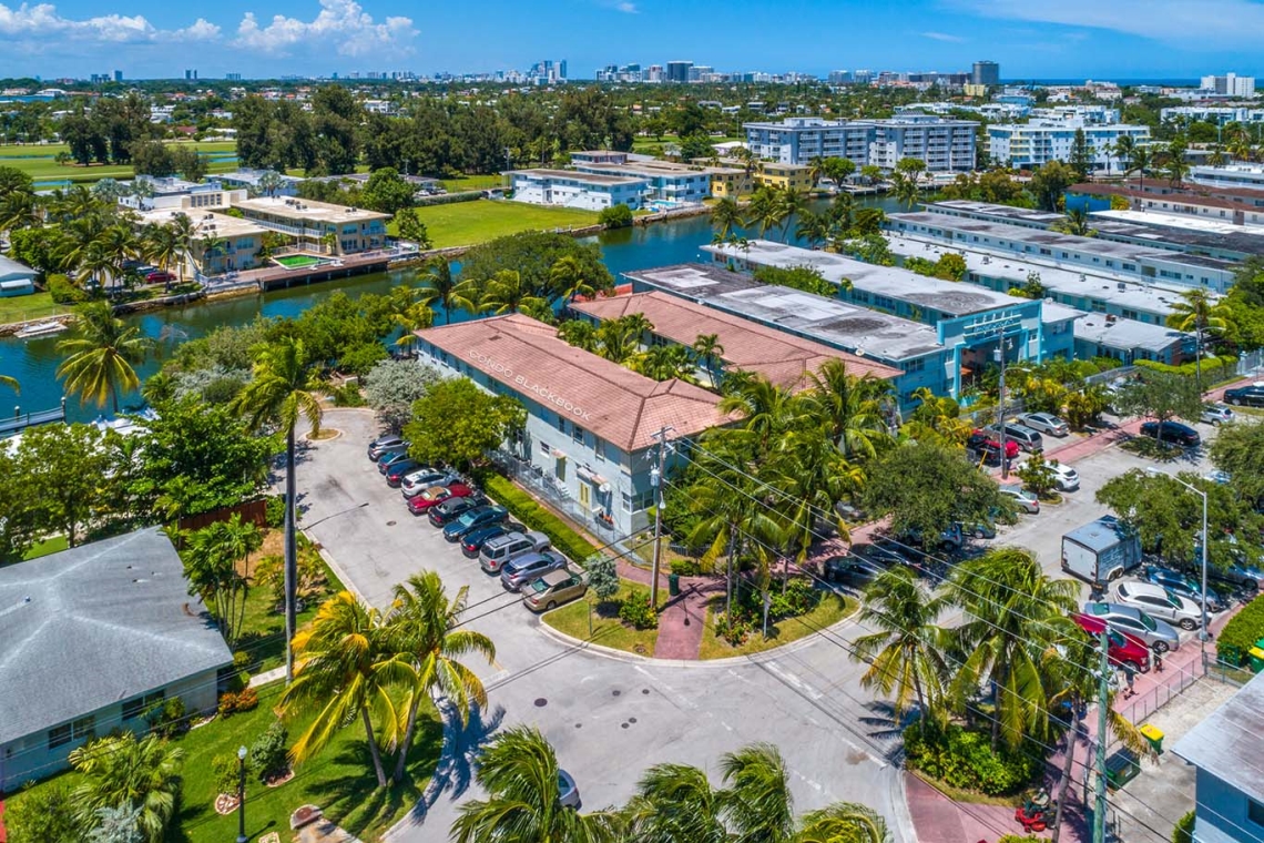 Marseilles Deco Img3