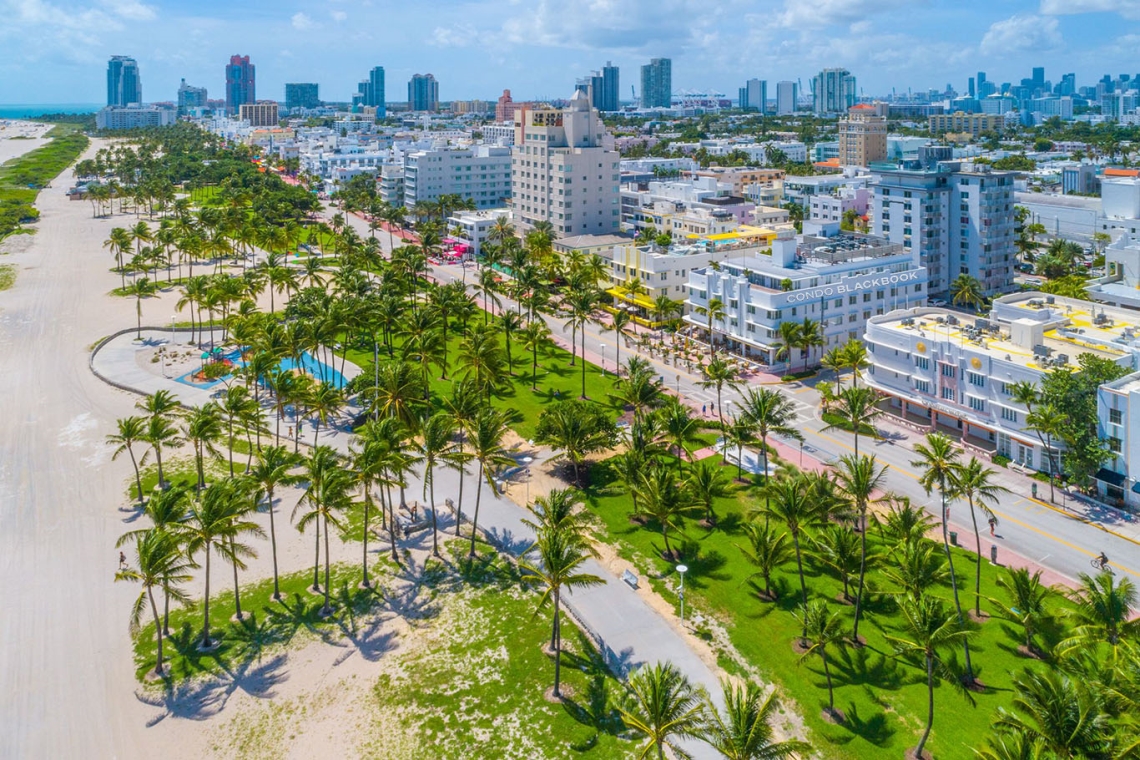 Carlyle Condo Hotel Condos for Sale and Rent in South Beach Miami