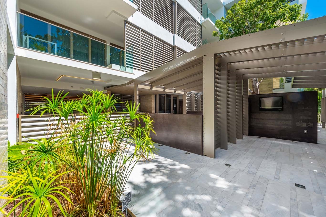 Louver House, 311 Meridian Avenue Louver House Img9