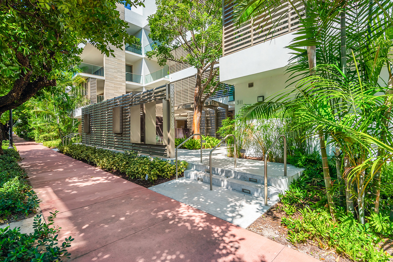 Louver House, 311 Meridian Avenue Louver House Img9