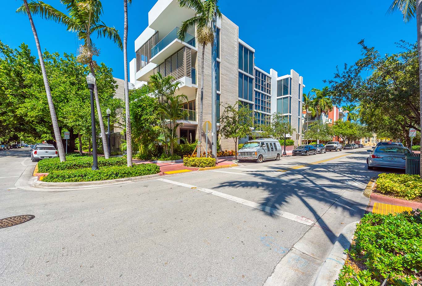 Louver House, 311 Meridian Avenue Louver House Img12