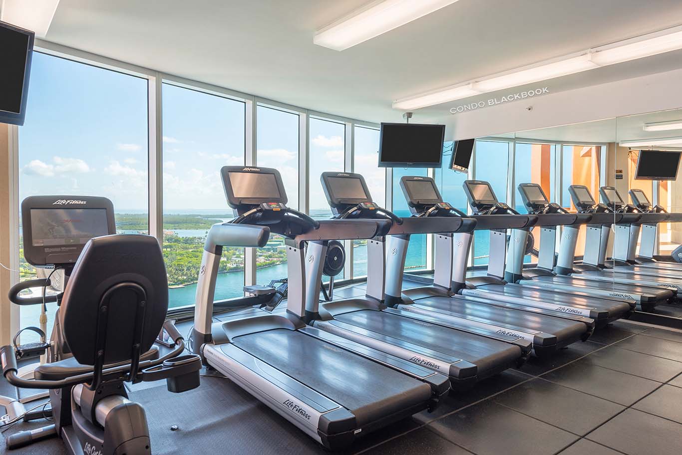 Portofino Tower, 300 S Pointe Drive Portofino Tower Img12