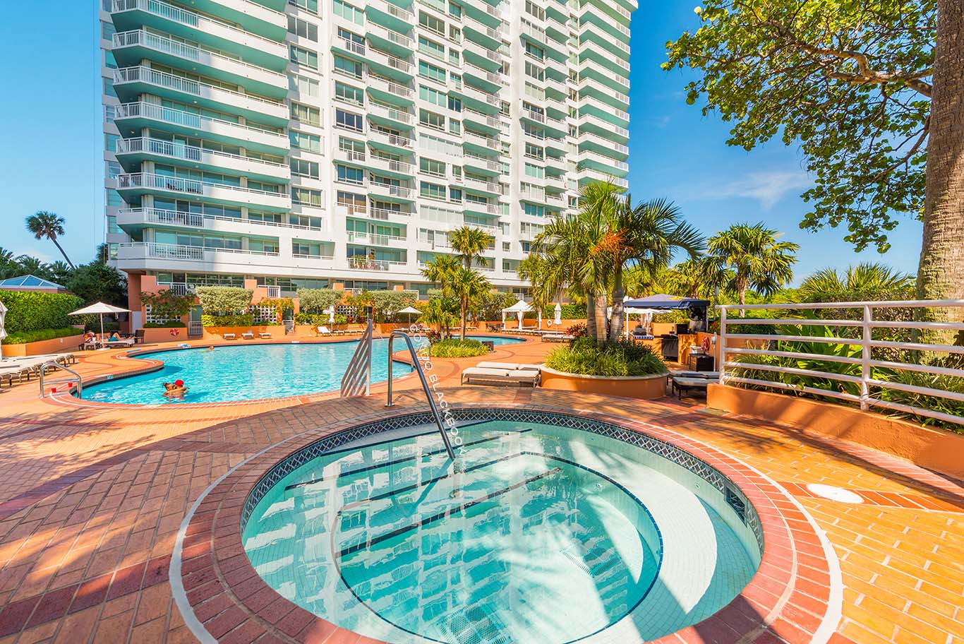 Portofino Tower, 300 S Pointe Drive Portofino Tower Img17