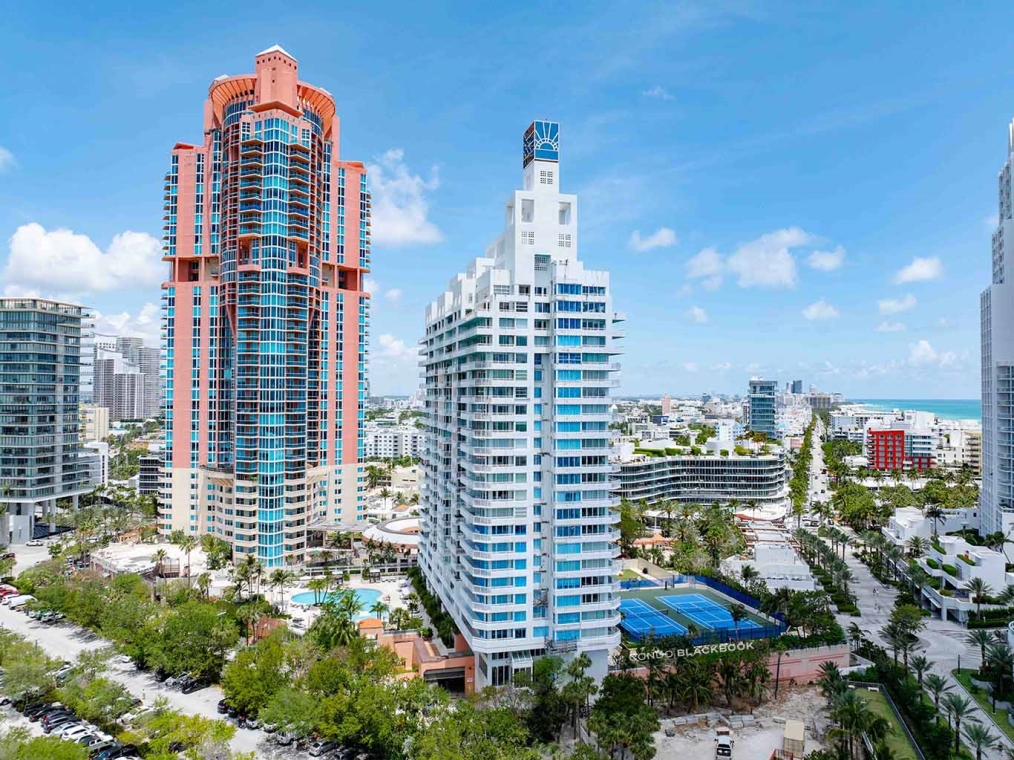 South Pointe Tower, 400 South Pointe Dr South Pointe Tower Img3