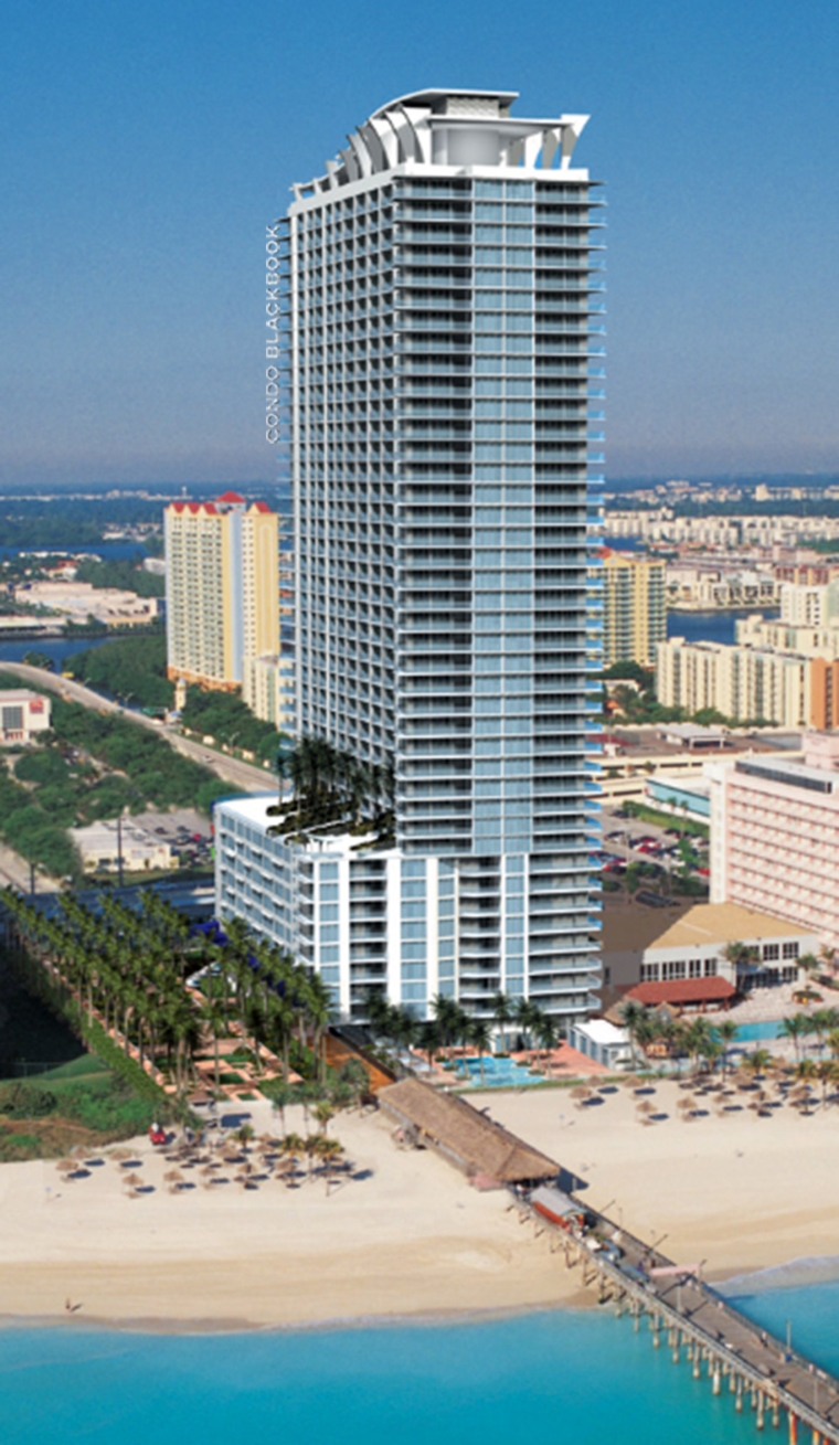 La Perla, 16699 Collins Avenue La Perla Img1