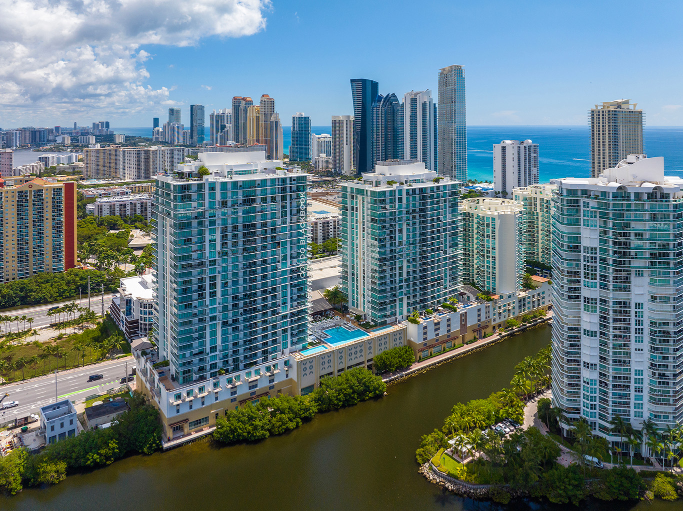 Parque Towers, 300-330 Sunny Isles Blvd Parque Towers Img1