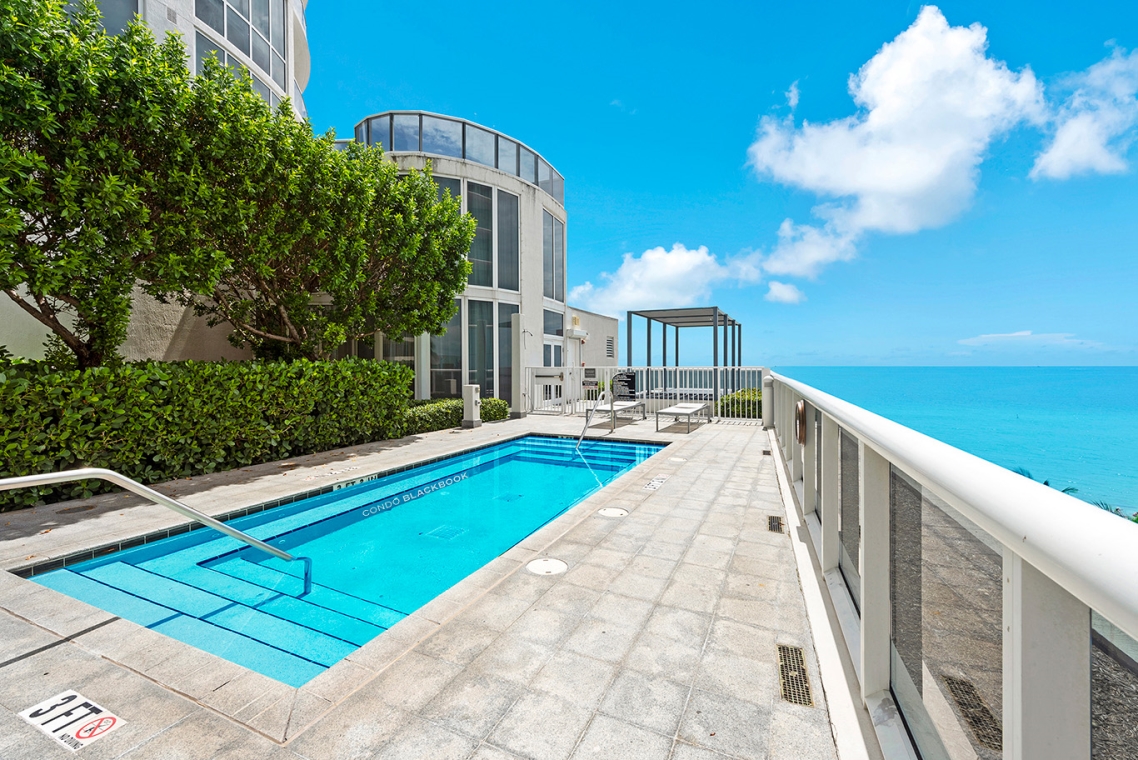 Trump Tower 3, 15811 Collins Ave Trump Tower 3 Img1