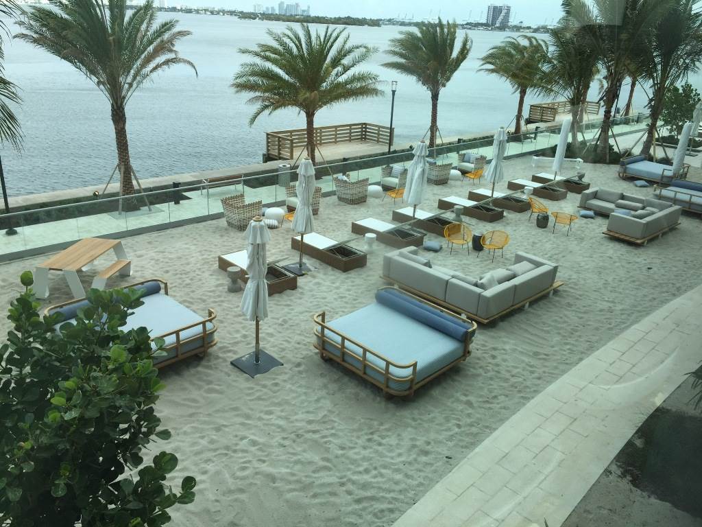 Biscayne Beach - Beach Club