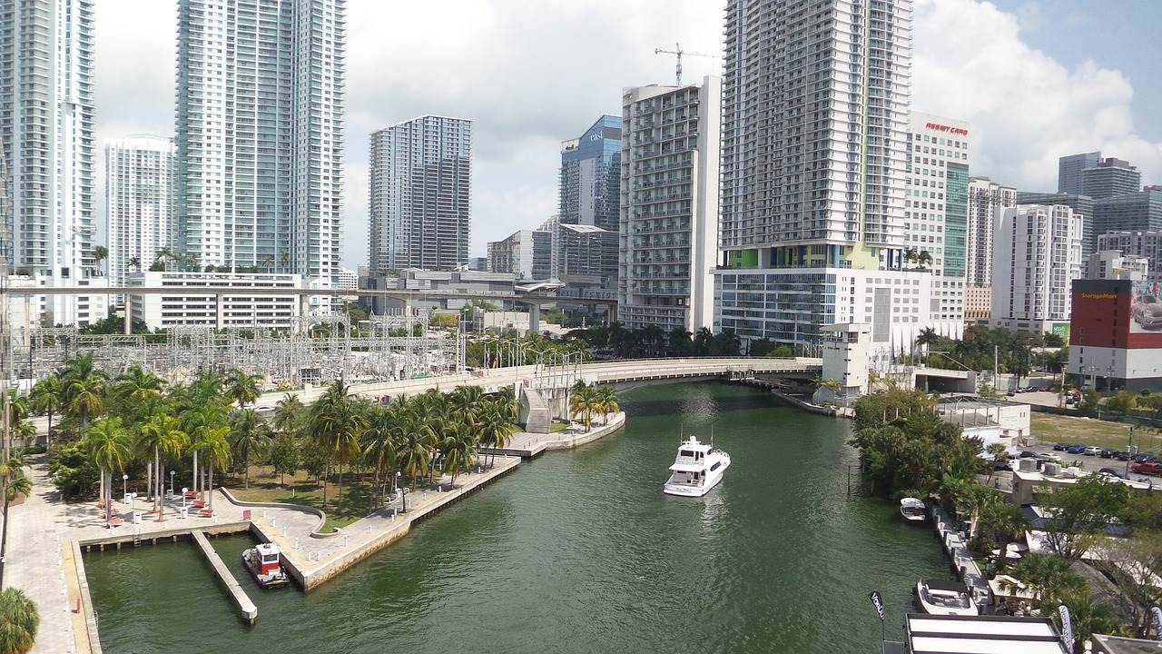When is the Right Time to Buy a Miami Condo? 3 Key Factors to Consider |  CondoBlackBook Blog
