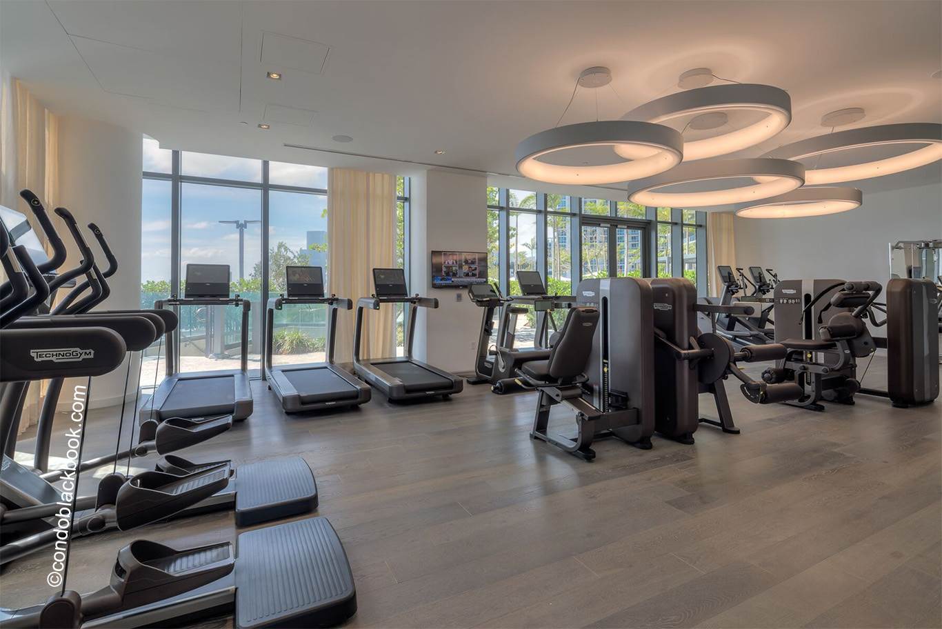 Paraiso Bay Miami Edgewater Gym