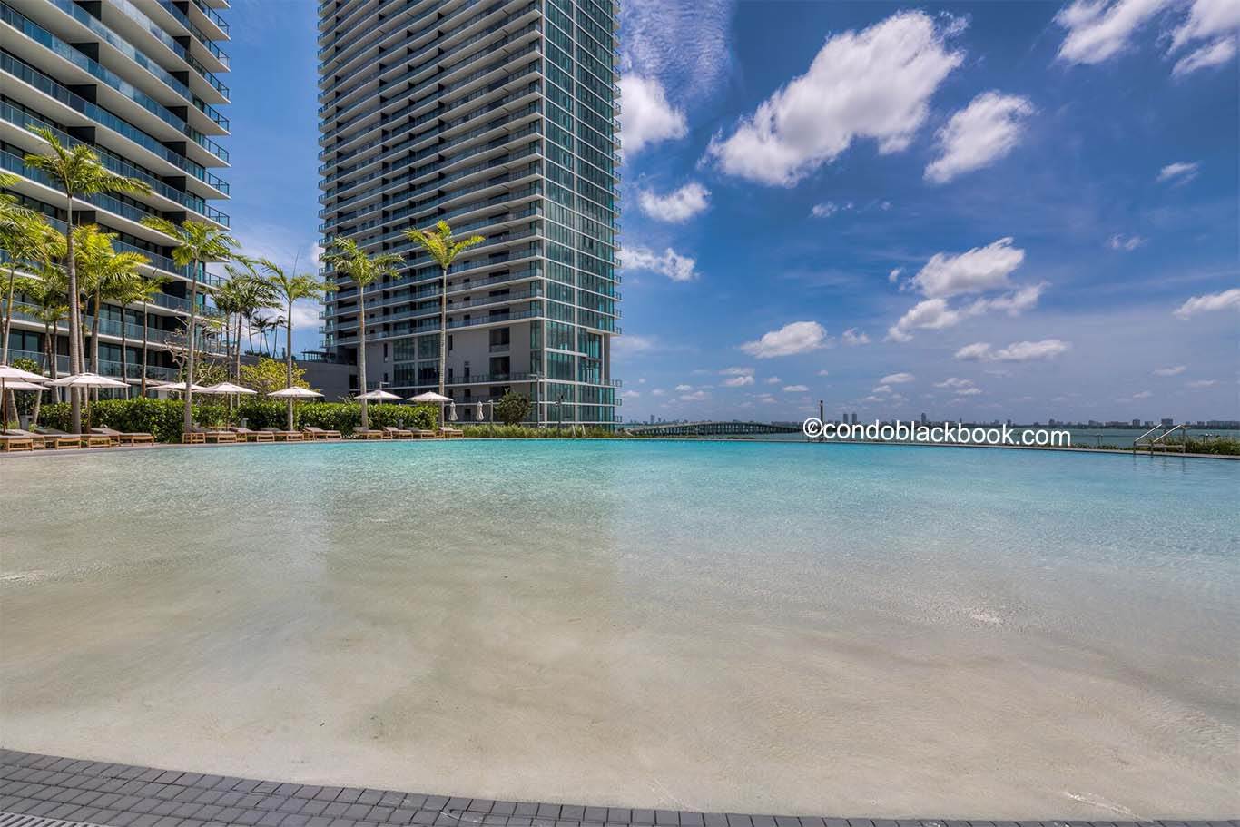 Paraiso Bay Miami Edgewater Pool