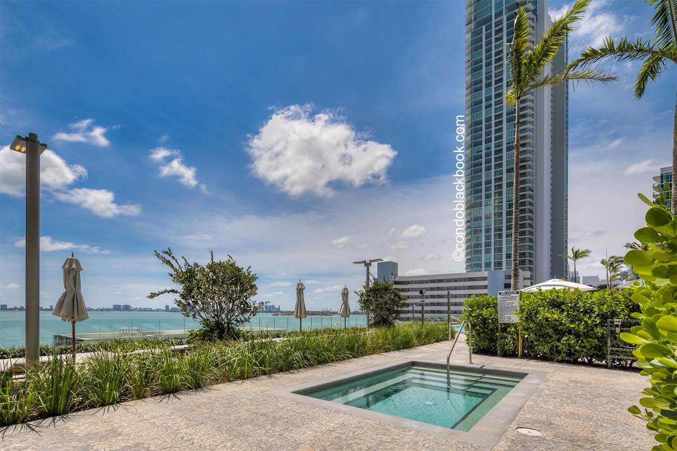 Paraiso Bay Miami Edgewater Pool