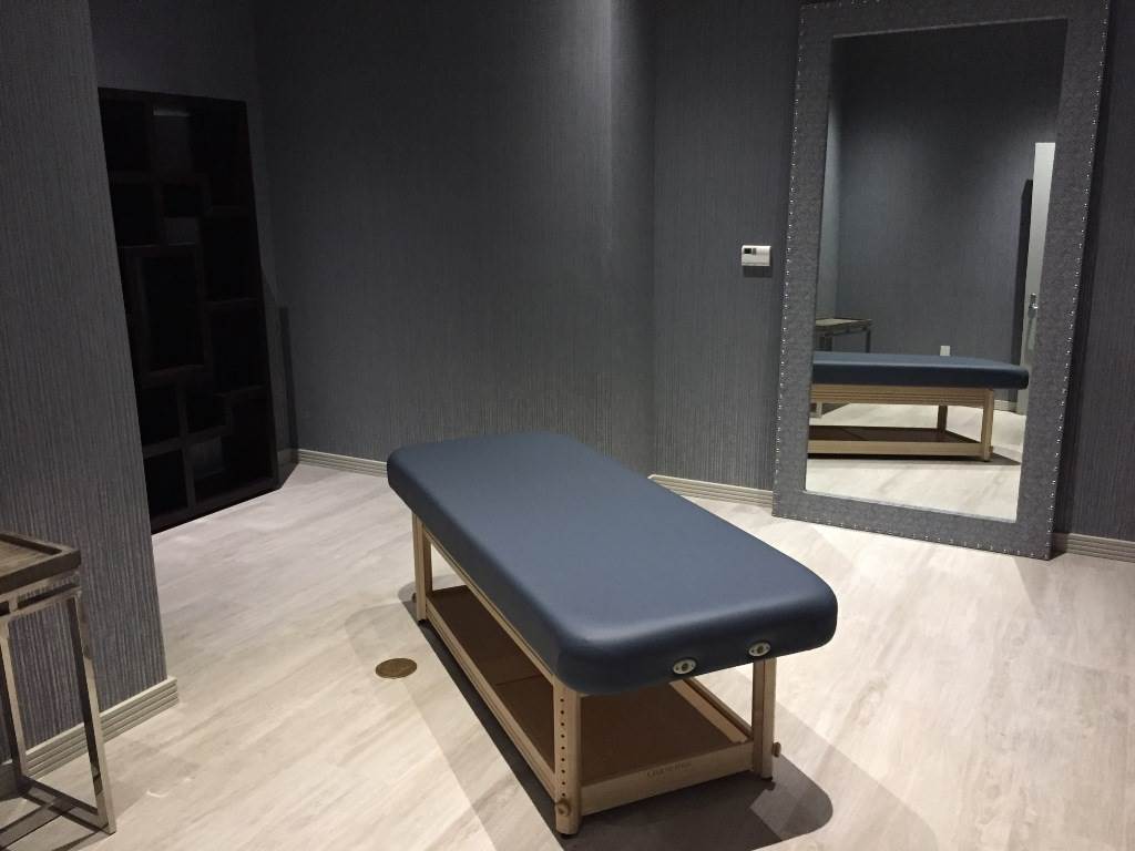 Biscayne Beach Massage Room