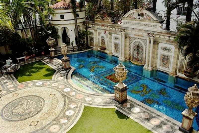 Ex-Versace Casa Can Now Be Su Casa at a Revised Price of $100 Million